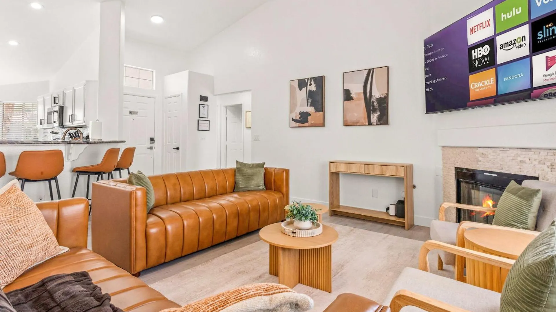 Spacious 5 Bedroom House With Heated Pool And Jacuzzi Лас-Вегас США